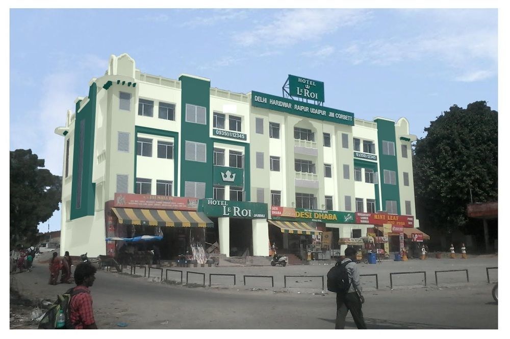 Отель Le Roi Jammu - Near Jammu Railway Station Экстерьер фото